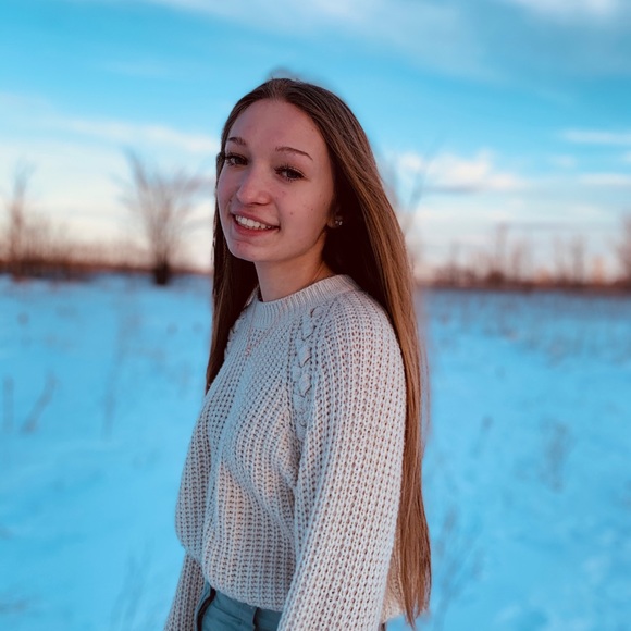 Meet Your Posher! - Picture 1 of 1